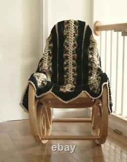 Crocheted Dragon's Tooth Stitch Afghan / Throw Hand Made in the USA