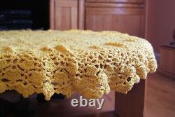 Crocheted Pineapple Motif Round Afghan / Throw Hand Made in he USA