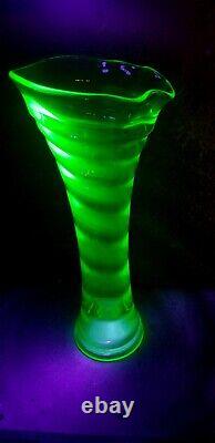 Fenton # 1530 Ring Optic Swung Vase Uranium Fenton Vase Rare Green & She glows