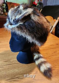 Fur Hat Racoon Whole Skin withRemovable Knit Liner Sz L to XL EUC Hand Made in USA