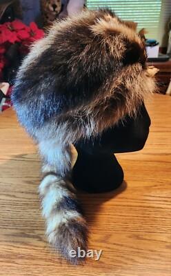 Fur Hat Racoon Whole Skin withRemovable Knit Liner Sz L to XL EUC Hand Made in USA