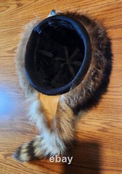 Fur Hat Racoon Whole Skin withRemovable Knit Liner Sz L to XL EUC Hand Made in USA
