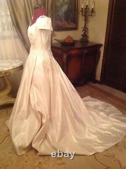 GALINA Silk, Hand Beaded Ivory Color Wedding Gown. Size 8. NWT. Made In USA