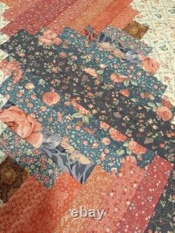 Hand-Quilted Log Cabin. Vintage Pinks/Blues/White Florals. Excellent Condition