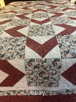 NEW Beautiful Carpenter Star/Starburst Handmade Quilt 78 x 96