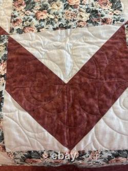 NEW Beautiful Carpenter Star/Starburst Handmade Quilt 78 x 96