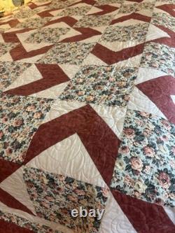 NEW Beautiful Carpenter Star/Starburst Handmade Quilt 78 x 96