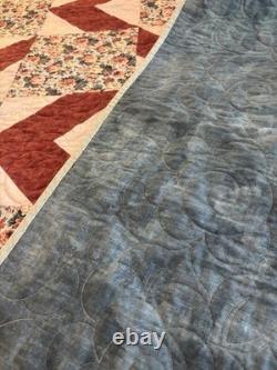NEW Beautiful Carpenter Star/Starburst Handmade Quilt 78 x 96