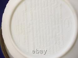 NIB Authentic Hand Made Glass Unanimous Declaration of the USA Treasure 9 X 9