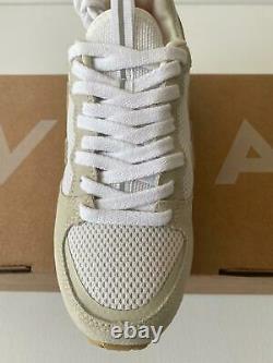 VEJA Venturi Alveomesh in White Pierre Natural MSRP $160 Size US7 EU38