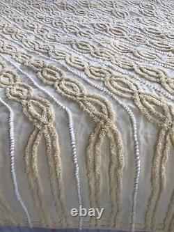 VTG Burlington House Bed Cover Chenille Pastel Yellow&White 90x102