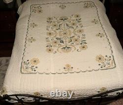 Vintage 1950'sUSA HANDMADE Quilted & Cross StitchedNo Holes or TearsNiceBR