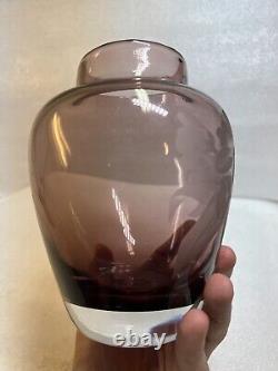 Vintage Betsy Ray Signed Etched Hand Blown Art Glass Vase Pink 1990