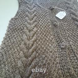 Woman's Hand Made In USA Connecticut 100% Wool Vest Raw Undyed Aran