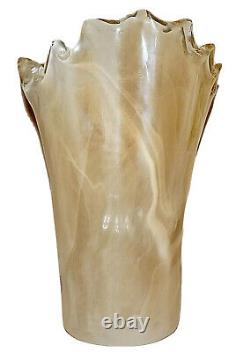 Artisan Handcrafted Light Amber Ivory Mid-century Moden Vase En Verre Lourd USA