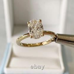 Bague de fiançailles solitaire en or jaune massif 14 carats avec moissanite taillée en ovale de 1,97 carat