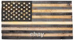 Black Wood American Flag Patriotic Hanging Wall Decor Fabriqué À La Main 48'' X 27'' États-unis