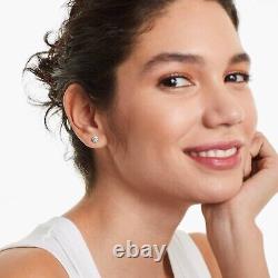 Boucles d'oreilles clous en diamant naturel rond de 1,05 carat à 6000 $ en or blanc 14K