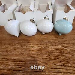 Boules de Noël en céramique artisanales STUDIO en porcelaine pastel cristalline Barnes