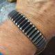 Bracelet Géométrique Lourd En Argent Sterling Amérindien Leander Tahe Pour Hommes
