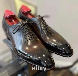 Chaussure de mode noire sur mesure en cuir ombré Oxford à lacets et brogues.