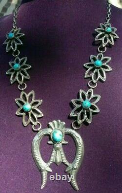 Collier Cast Turquoise & Sterling Squash Silver Blossomsigné El Billah