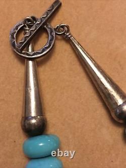Collier de perles vintage fait main en turquoise bleue naturelle des Navajos