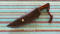 Couteau de chasse Wallace Custom Knives avec étui