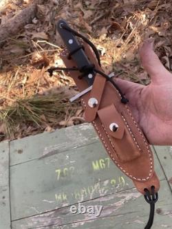 Couteaux muraux, modèle 17 Astro avec fourreau modèle C