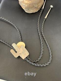 Cravate Bolo en Argent Sterling Navajo avec Loup Hurlant et Lune 12147