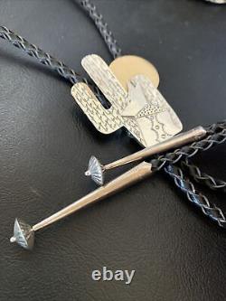 Cravate Bolo en Argent Sterling Navajo avec Loup Hurlant et Lune 12147