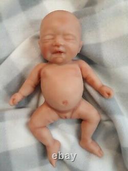 Fabriqué Aux Etats-unis 7 Micro Preemie Full Body Silicone Baby Girl Doll Madison