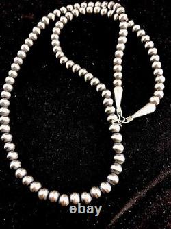 Perles populaires natives de Navajo - Collier de perles en argent sterling de 4mm - Vente de 21 pouces