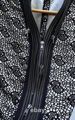 Superbes créations SOHUNG faites à la main à New York Robe texturée à multiples fermetures éclair Taille S
